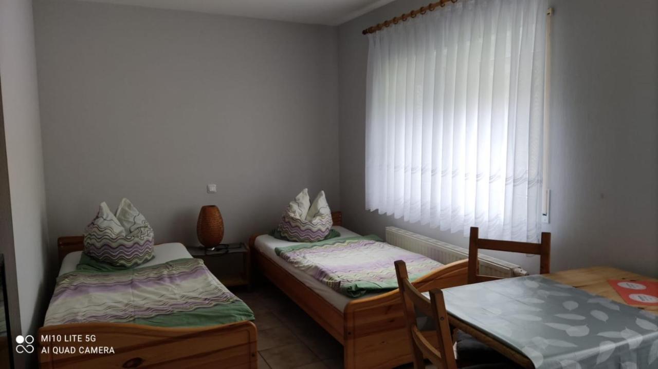 Pension Und Ferienwohnung Walther App. 2 ชตอร์โคว์ ภายนอก รูปภาพ